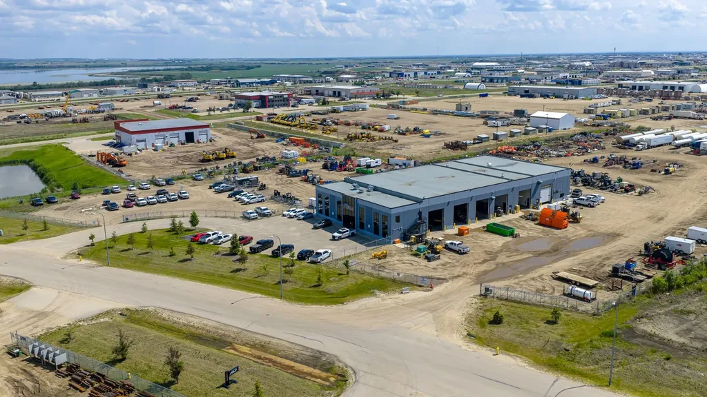10211 97 Avenue Clairmont AB T8X 0M6