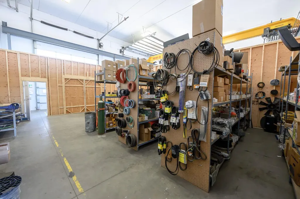 10211 97 Avenue Clairmont AB T8X 0M6