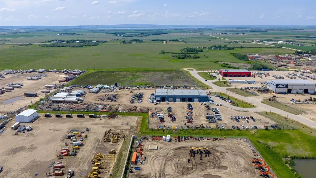 10211 97 Avenue Clairmont AB T8X 0M6
