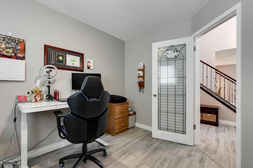 274 Mt Assiniboine Place SE Calgary AB T2Z 2N5