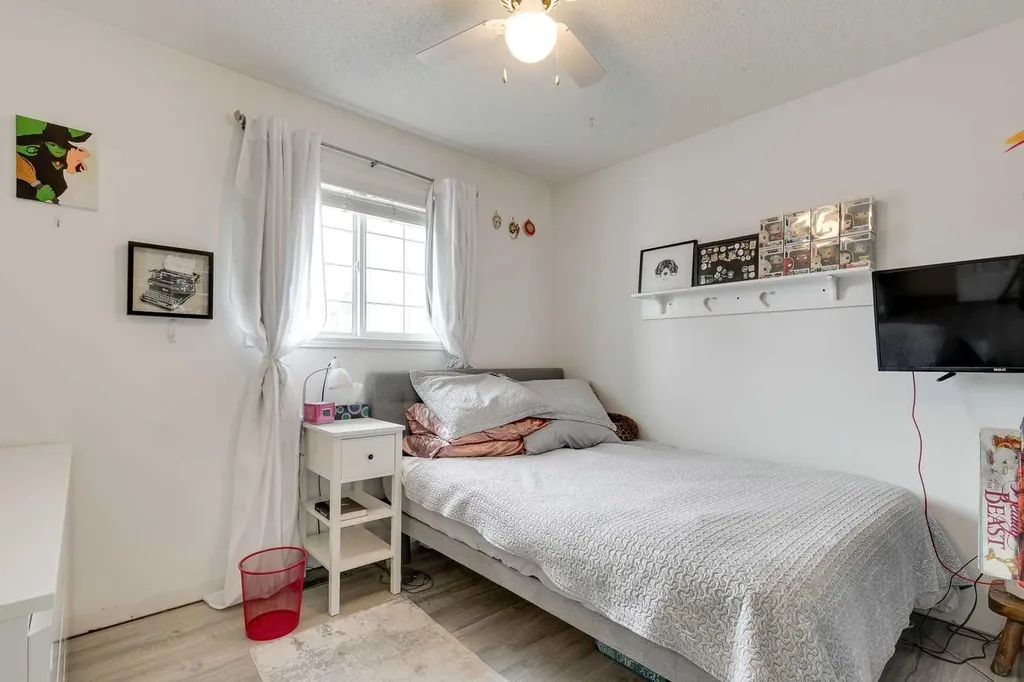 274 Mt Assiniboine Place SE Calgary AB T2Z 2N5