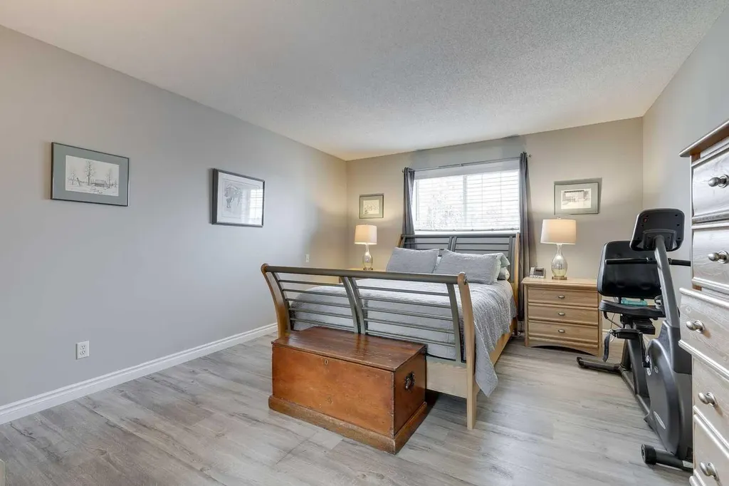 274 Mt Assiniboine Place SE Calgary AB T2Z 2N5