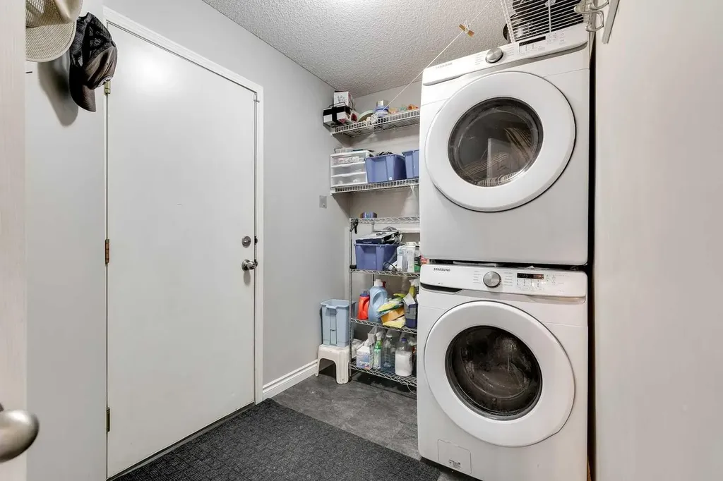 274 Mt Assiniboine Place SE Calgary AB T2Z 2N5