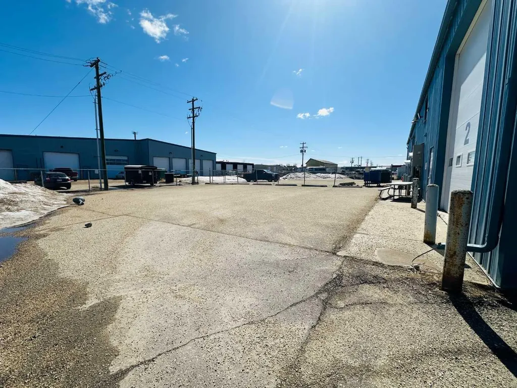 9601 116 Street Grande Prairie AB T8V6L5