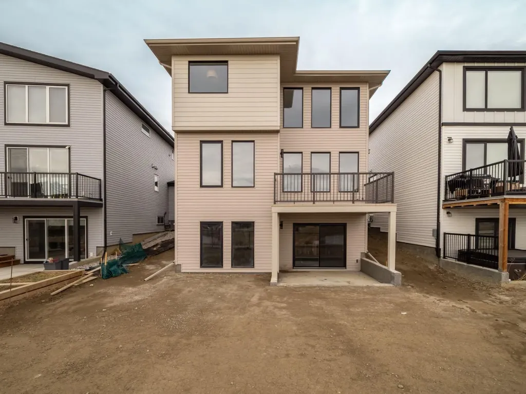 4430 31 Avenue S Lethbridge AB T1K8L1
