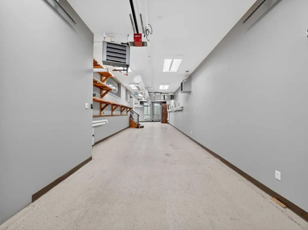 1015 11 Street SE Calgary AB T2T 2T2