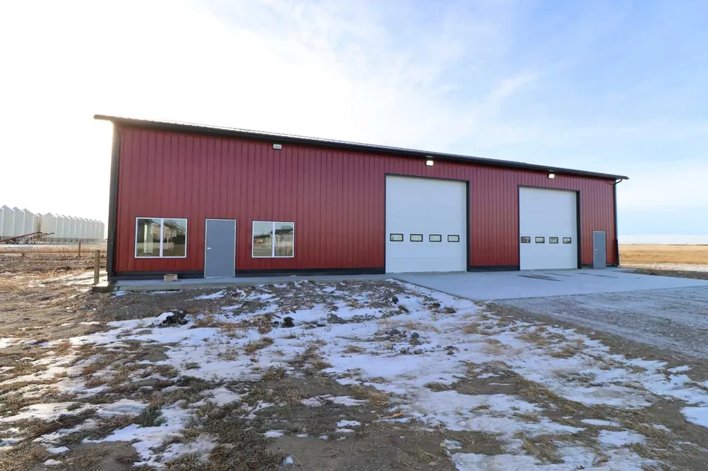 320 Railway Avenue Enchant AB T0K 0V0