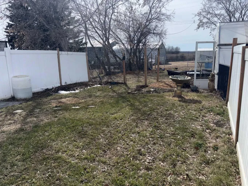 4708 50 Street Myrnam AB T0B 3K0