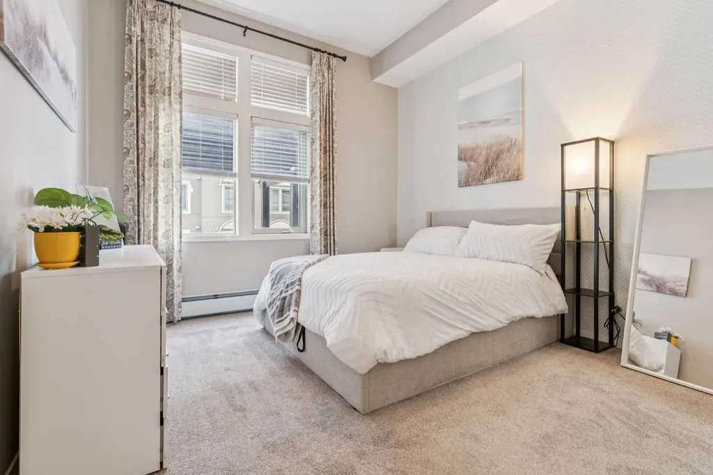 10 Mahogany Mews SE Calgary AB T3M 2R1