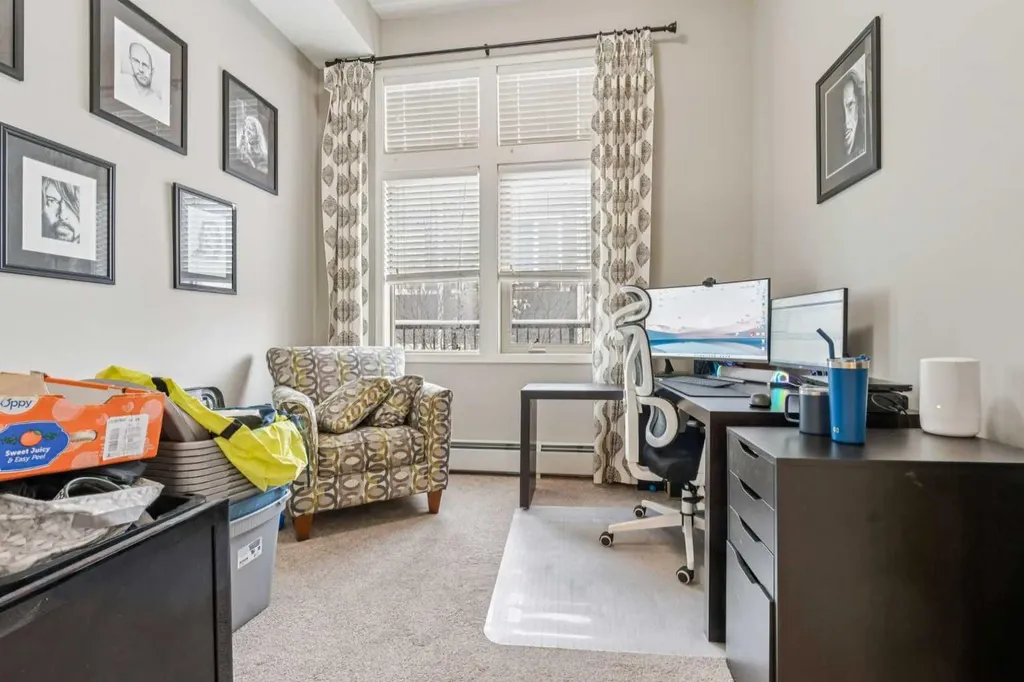 10 Mahogany Mews SE Calgary AB T3M 2R1
