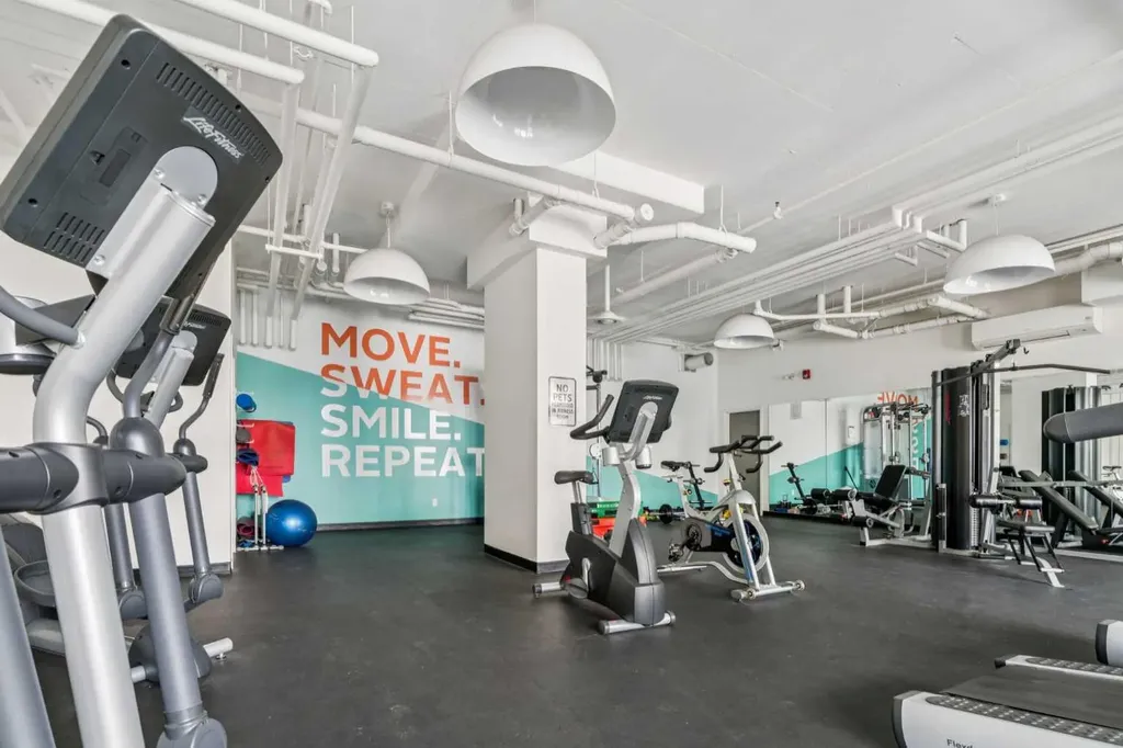 10 Mahogany Mews SE Calgary AB T3M 2R1