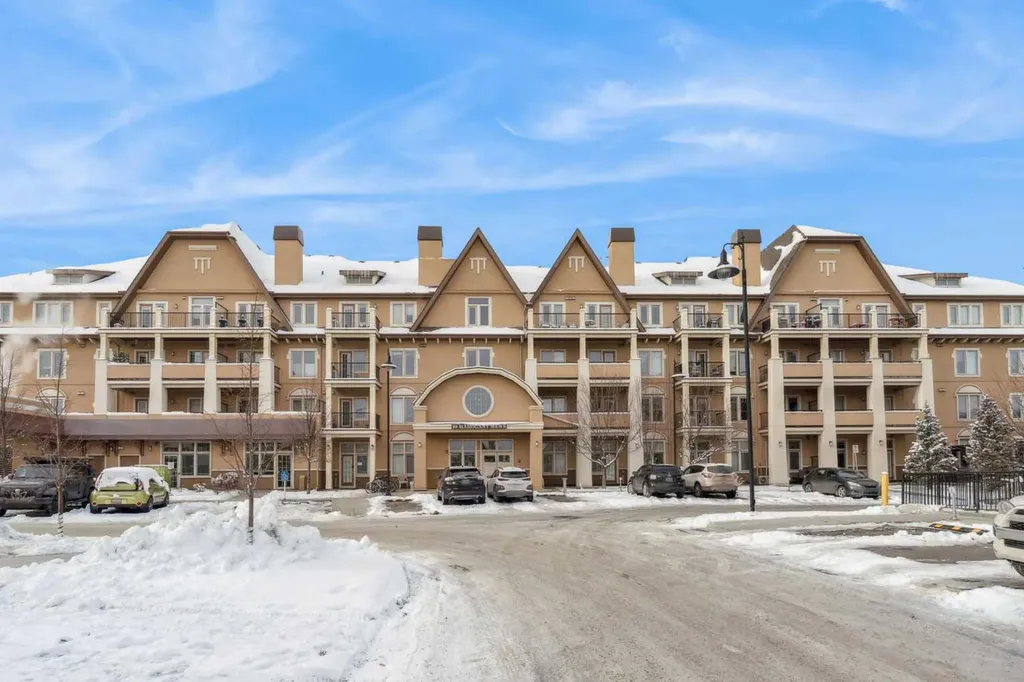 10 Mahogany Mews SE Calgary AB T3M 2R1