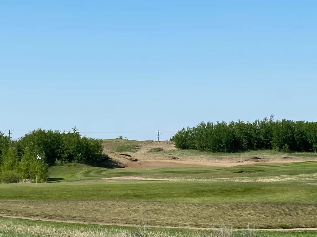 402 Sand Hills Drive Rural Ponoka County AB T4J 1R3