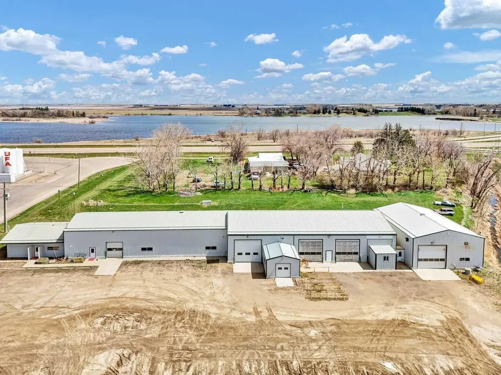 191056 Highway 873 Rural Newell County Of AB T1R1B6