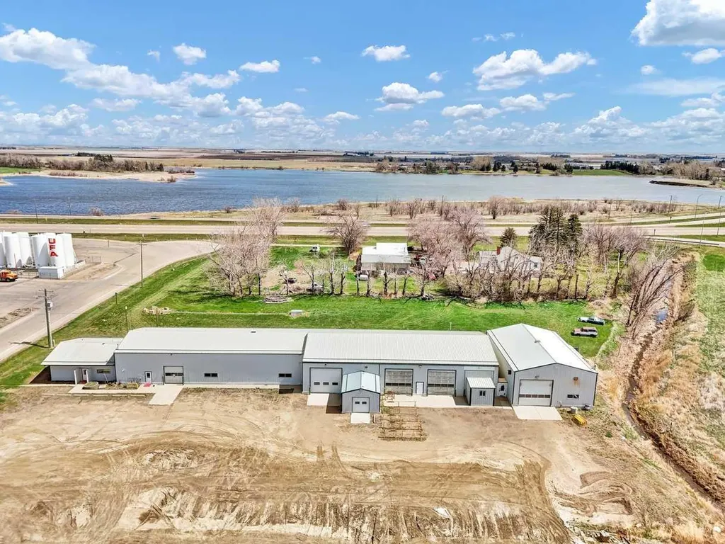 191056 Highway 873 Rural Newell County Of AB T1R1B6