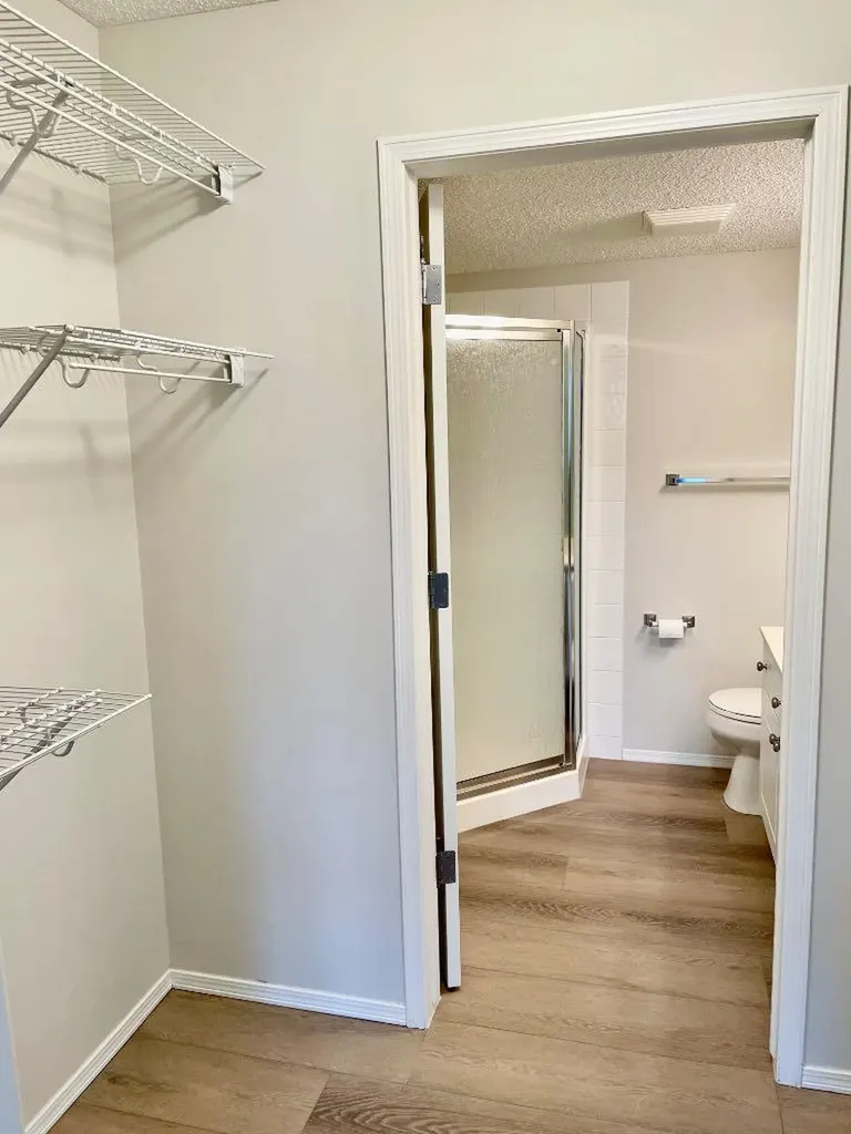 928 Arbour Lake Road NW Calgary AB T3G5T2