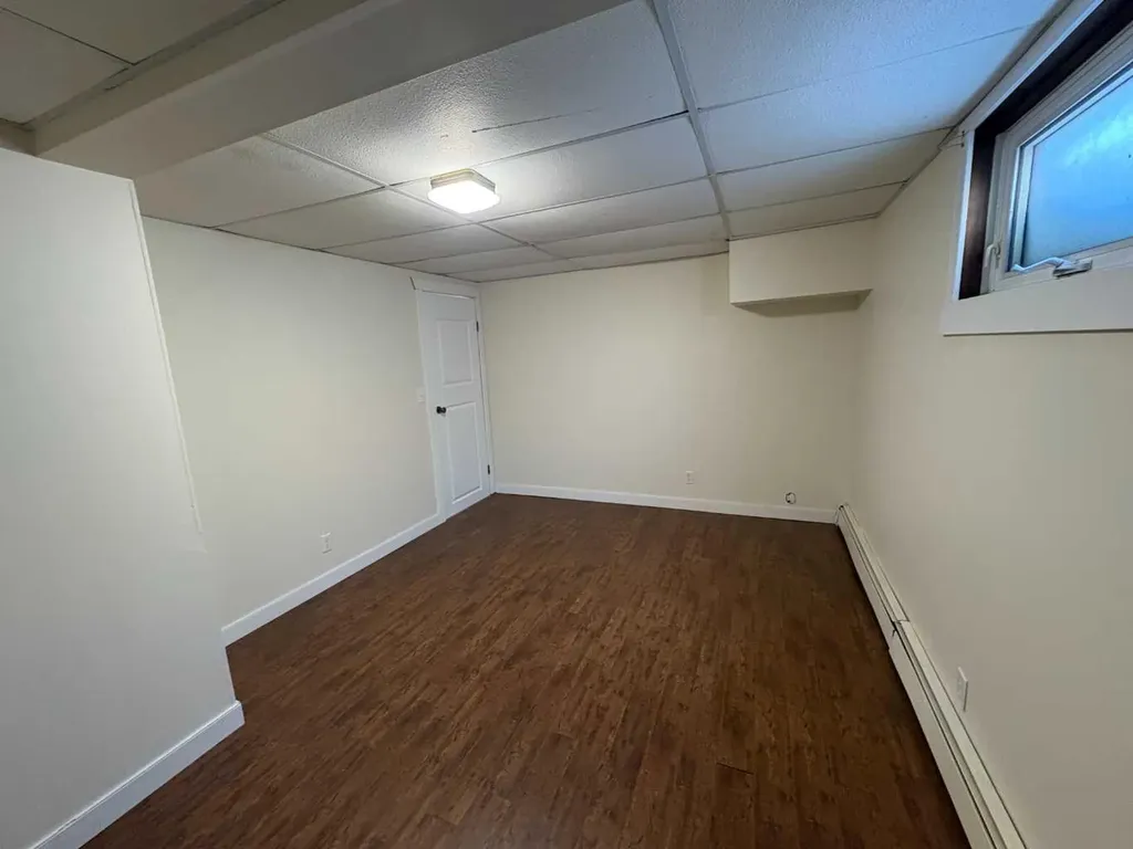 4913 48 Avenue Forestburg AB T0B 1N0