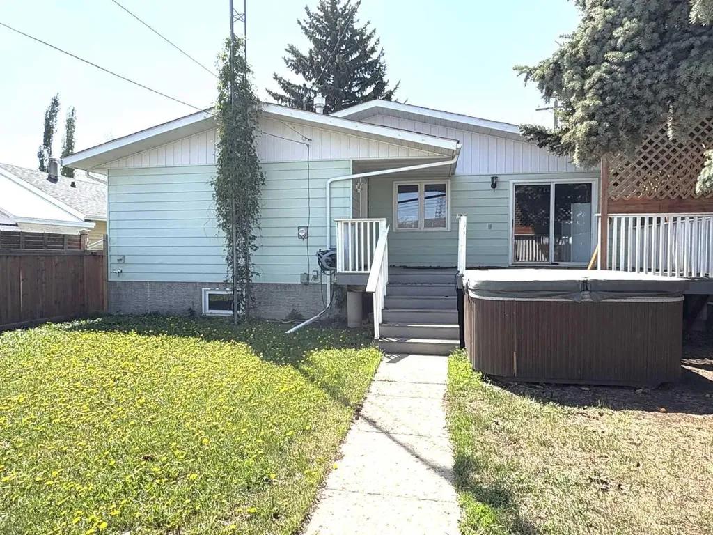 4913 48 Avenue Forestburg AB T0B 1N0