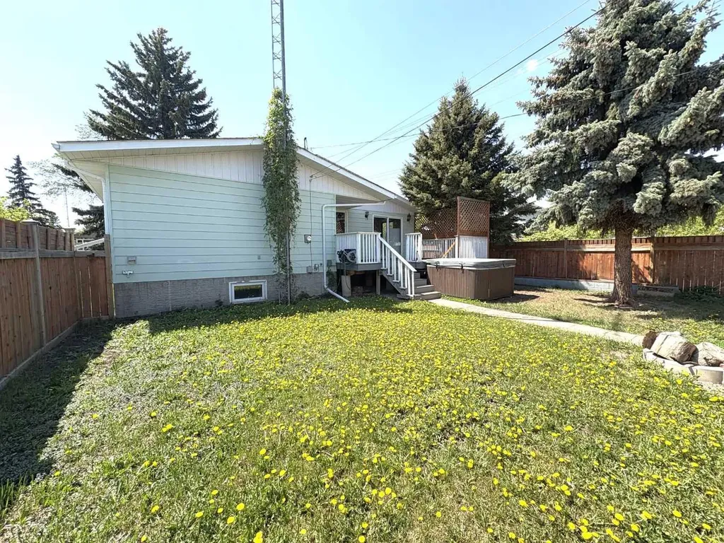 4913 48 Avenue Forestburg AB T0B 1N0