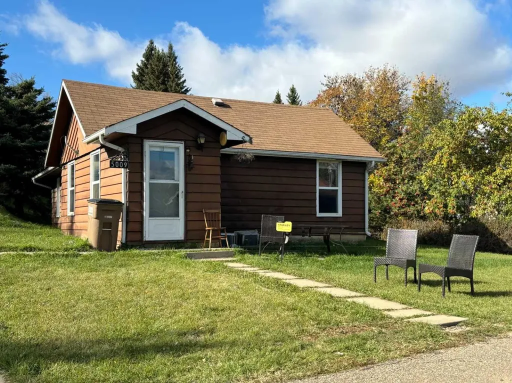 5009 48 Avenue Athabasca AB T9S 1K7