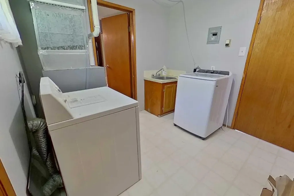 5009 48 Avenue Athabasca AB T9S 1K7
