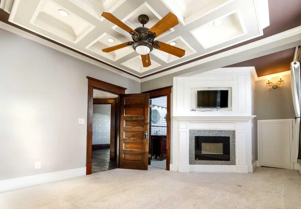 4736 56 Street Red Deer AB T4N 2K3