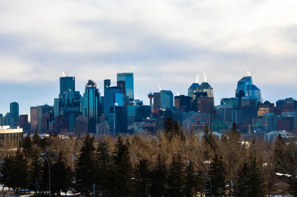 1718 14 Avenue NW Calgary AB T2N 4Y7