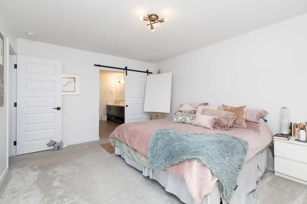 308 Grassland Boulevard W Lethbridge AB T1J 5V1