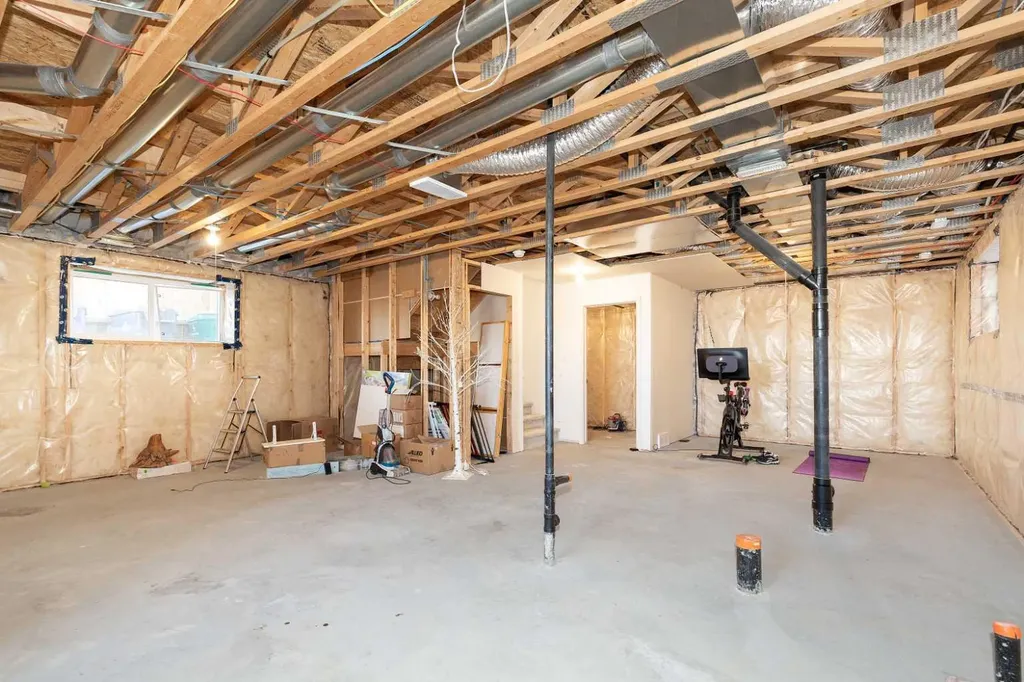 308 Grassland Boulevard W Lethbridge AB T1J 5V1