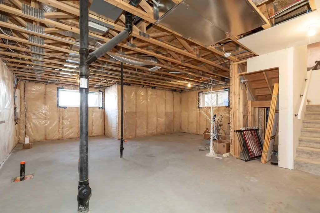 308 Grassland Boulevard W Lethbridge AB T1J 5V1