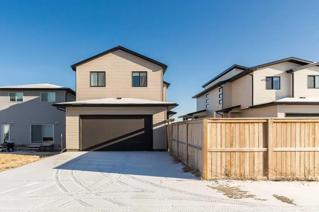 308 Grassland Boulevard W Lethbridge AB T1J 5V1