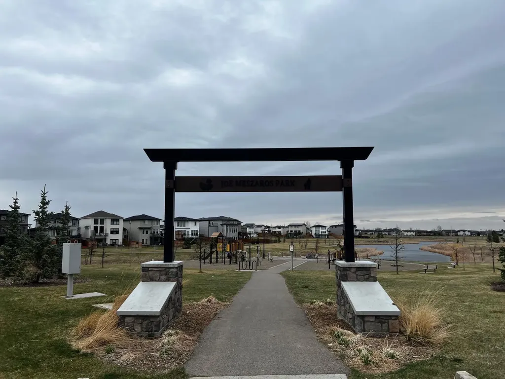 308 Grassland Boulevard W Lethbridge AB T1J 5V1