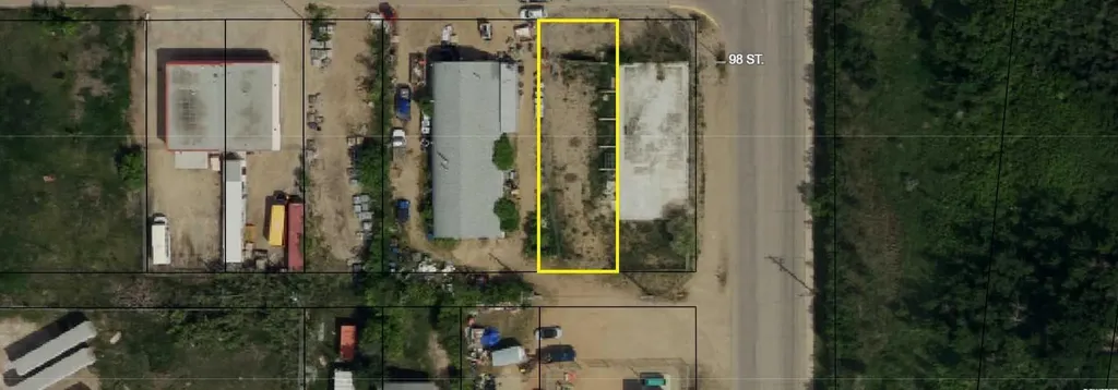 9727 89 Avenue Peace River AB T8S 1G8