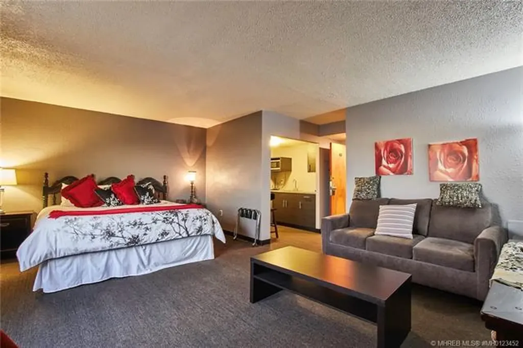 913 19a Avenue Coaldale AB T1M 1A4
