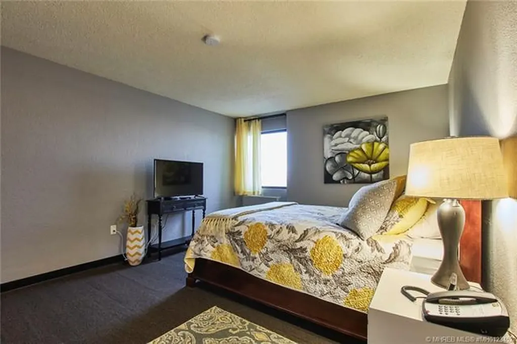913 19a Avenue Coaldale AB T1M 1A4