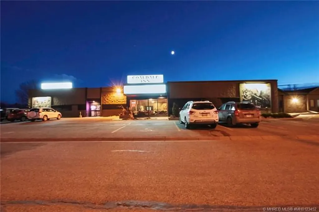 913 19a Avenue Coaldale AB T1M 1A4