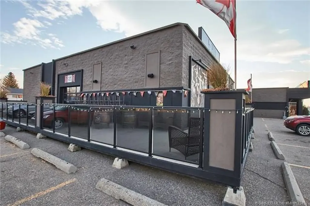 913 19a Avenue Coaldale AB T1M 1A4