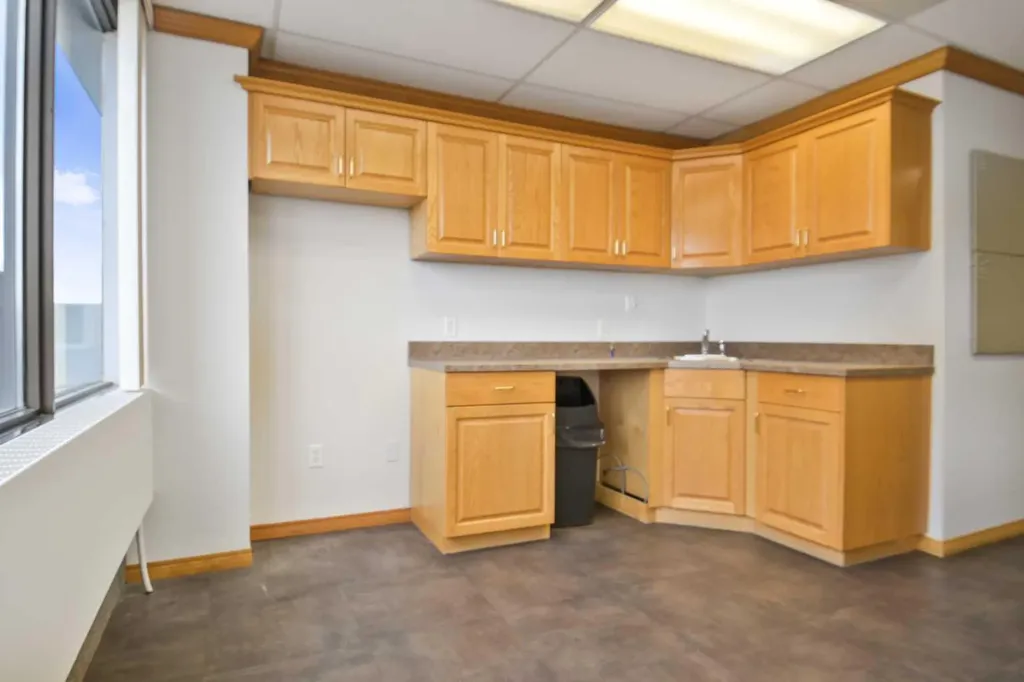 9835 101 Avenue Grande Prairie AB T8V 5V5