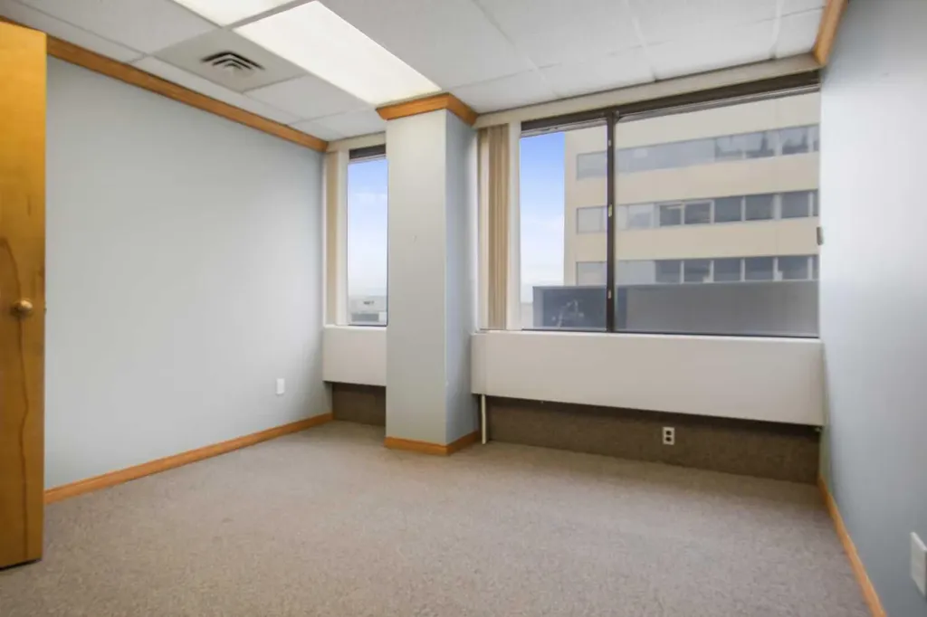 9835 101 Avenue Grande Prairie AB T8V 5V5