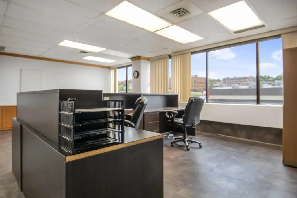 9835 101 Avenue Grande Prairie AB T8V 5V5