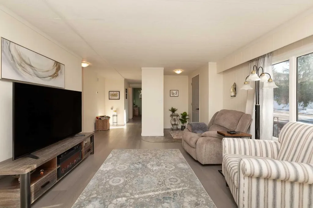 101 6 Avenue NE Milk River AB T0K 1M0