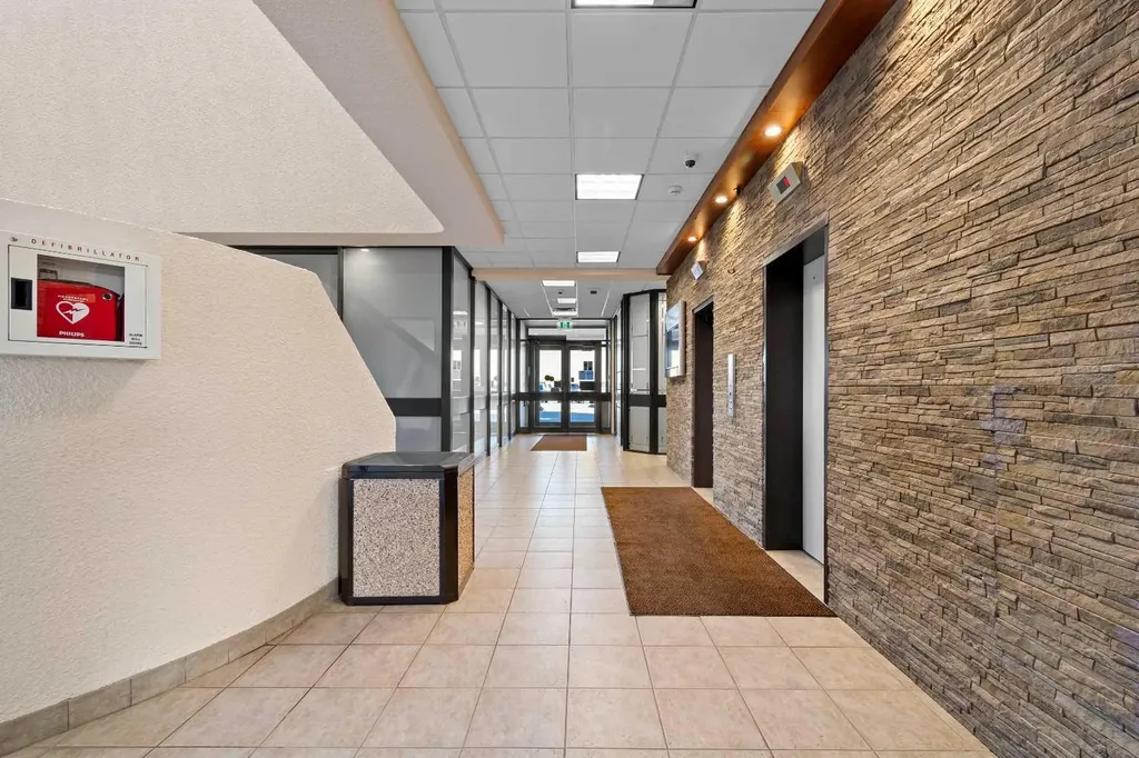 9835 101 Avenue Grande Prairie AB T8V 5V5