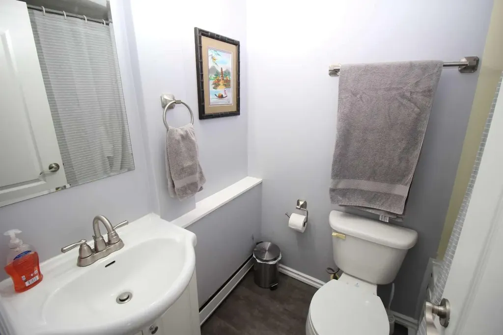 1612 14 Avenue SW Calgary AB T3C 0W5