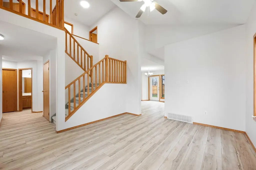 4006 59 Avenue Close Lloydminster AB T9V 2R9