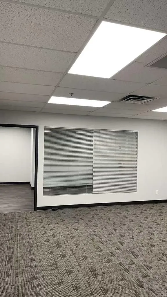 2712 37 Avenue NE Calgary AB T1Y 5L3