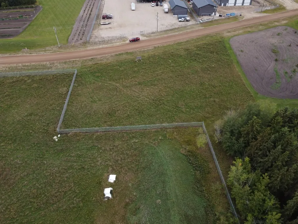 590 7 Avenue W Beaverlodge AB T0H 0C0