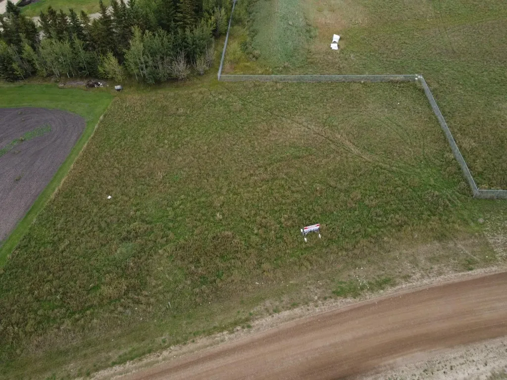 590 7 Avenue W Beaverlodge AB T0H 0C0