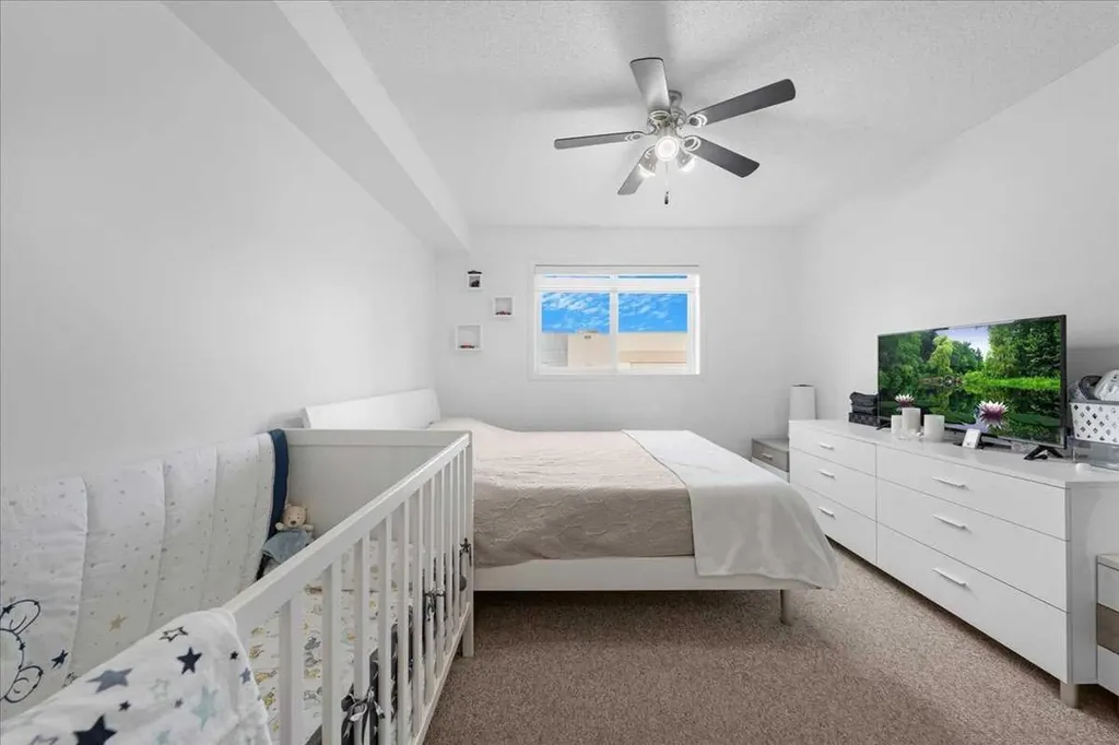 4975 130 Avenue SE Calgary AB T2Z 4M5