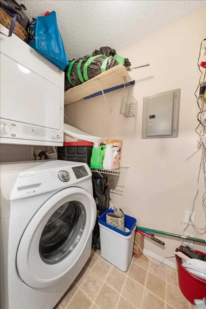 4975 130 Avenue SE Calgary AB T2Z 4M5