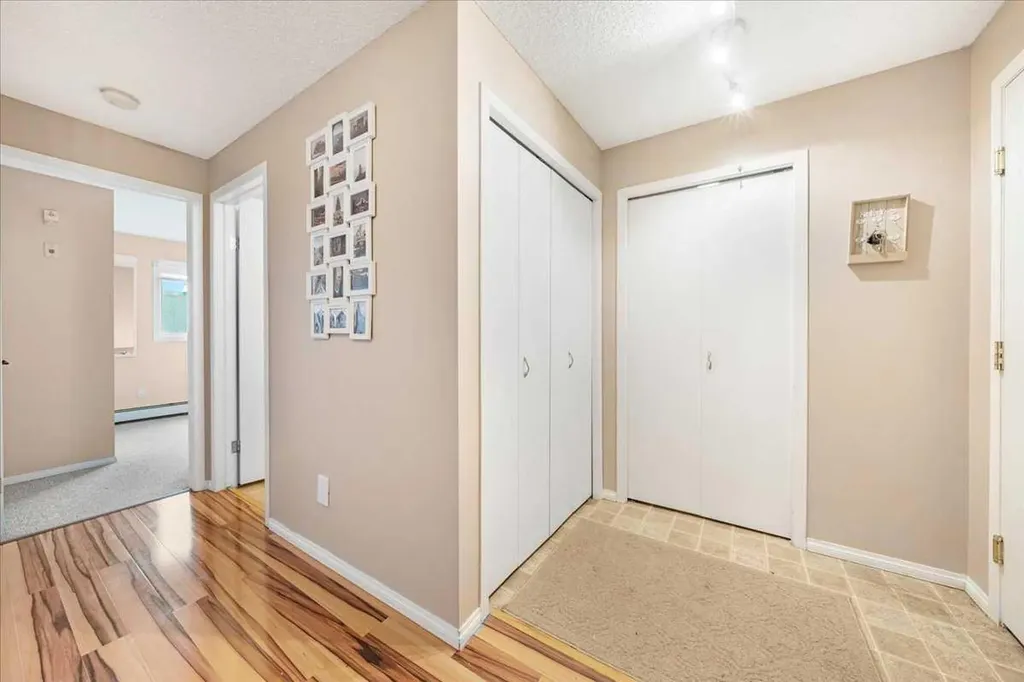 4975 130 Avenue SE Calgary AB T2Z 4M5